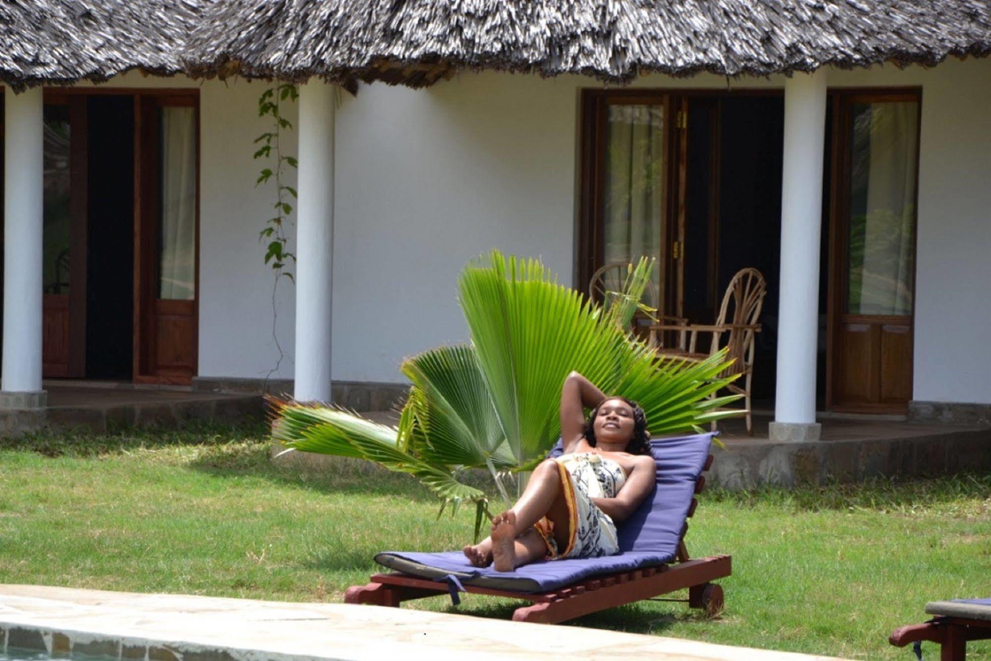 Diani Bay Resort Діані-Біч Екстер'єр фото